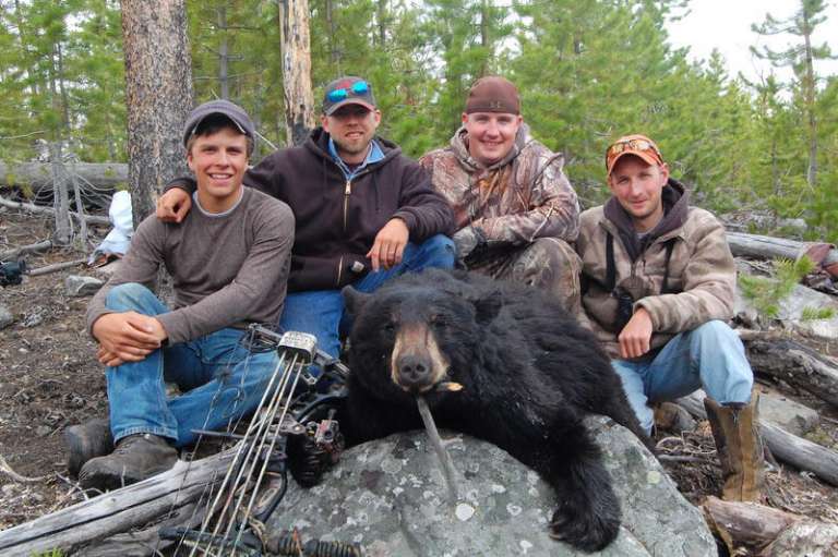 Mule Shoe Outfitters, LLC (Kendall Valley Lodge)