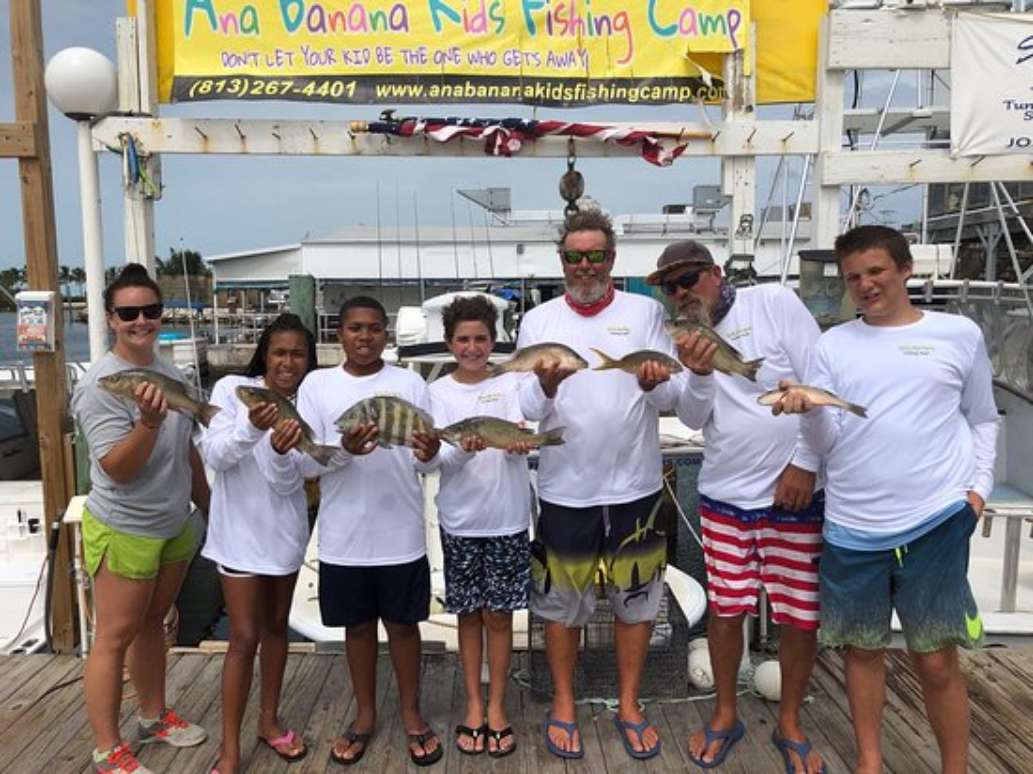 Ana Banana Fishing