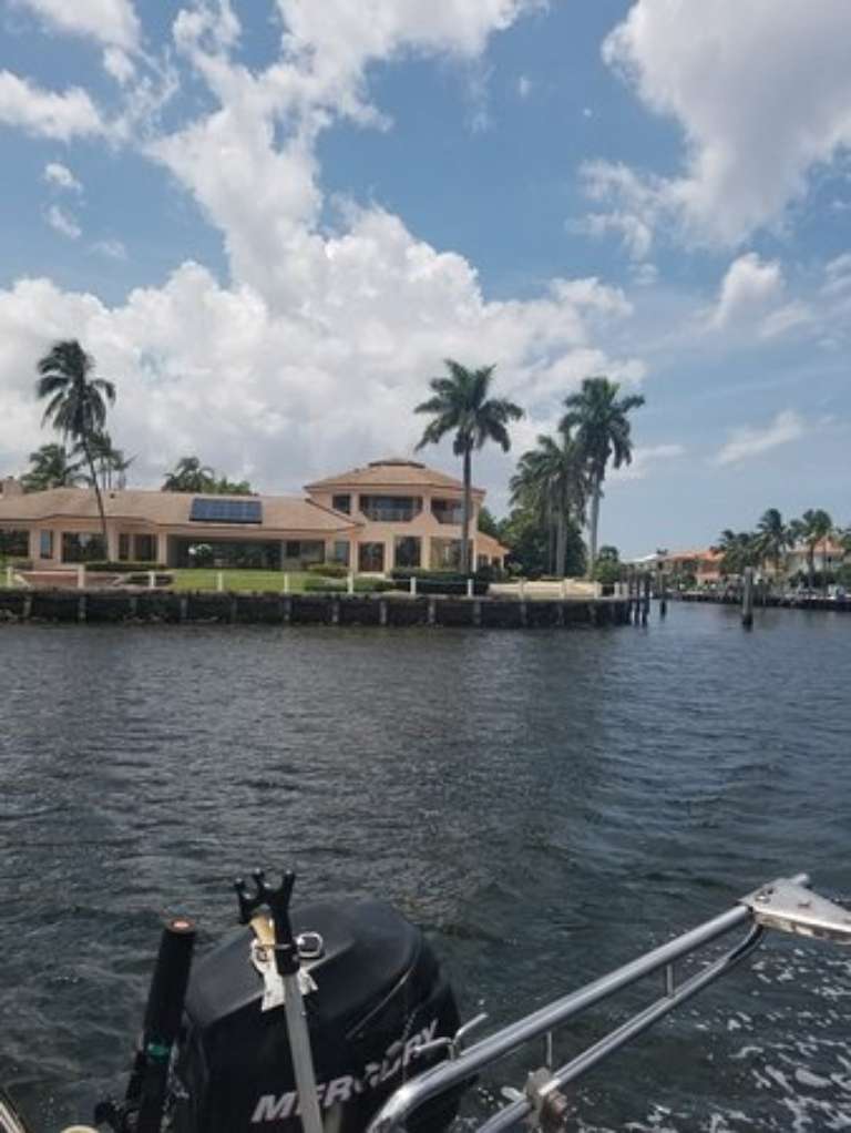 Charade Sailboat Charters - Day Tours