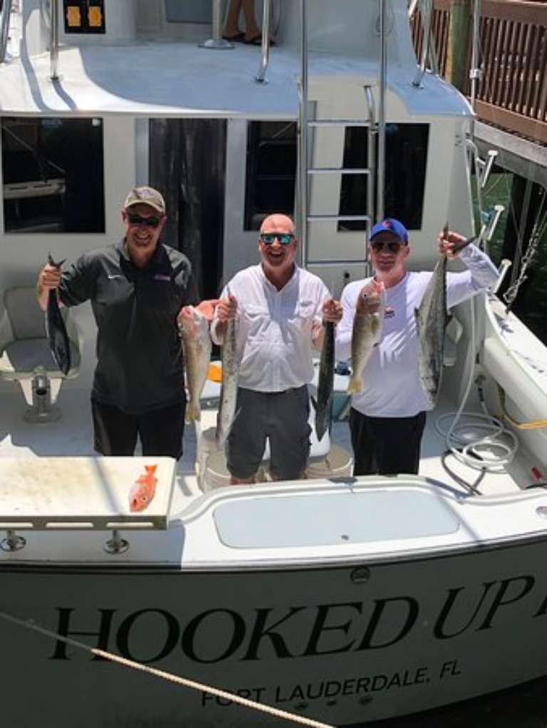 Taco's Hooked Up Sportfishing
