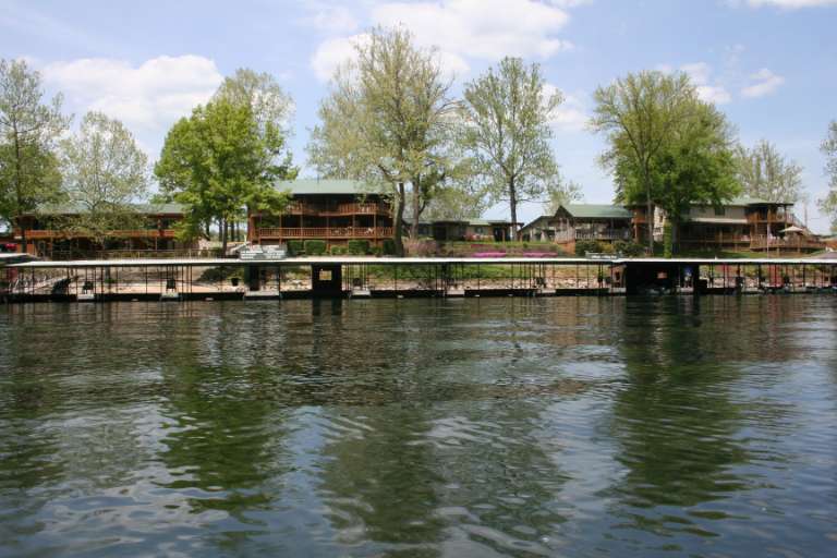 Lilleys' Landing Marina