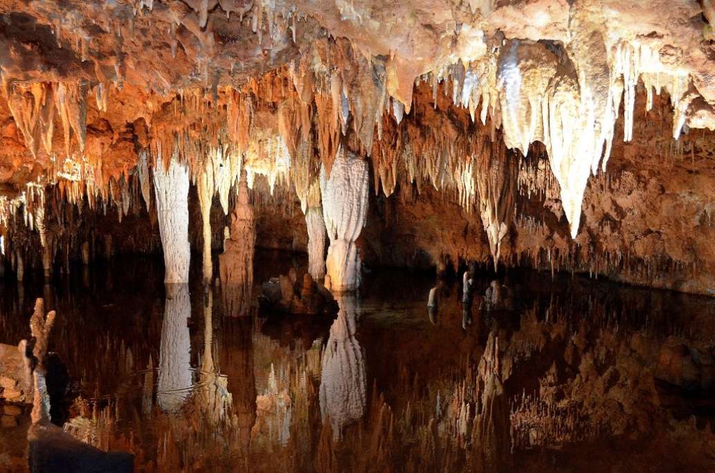 Meramec Caverns