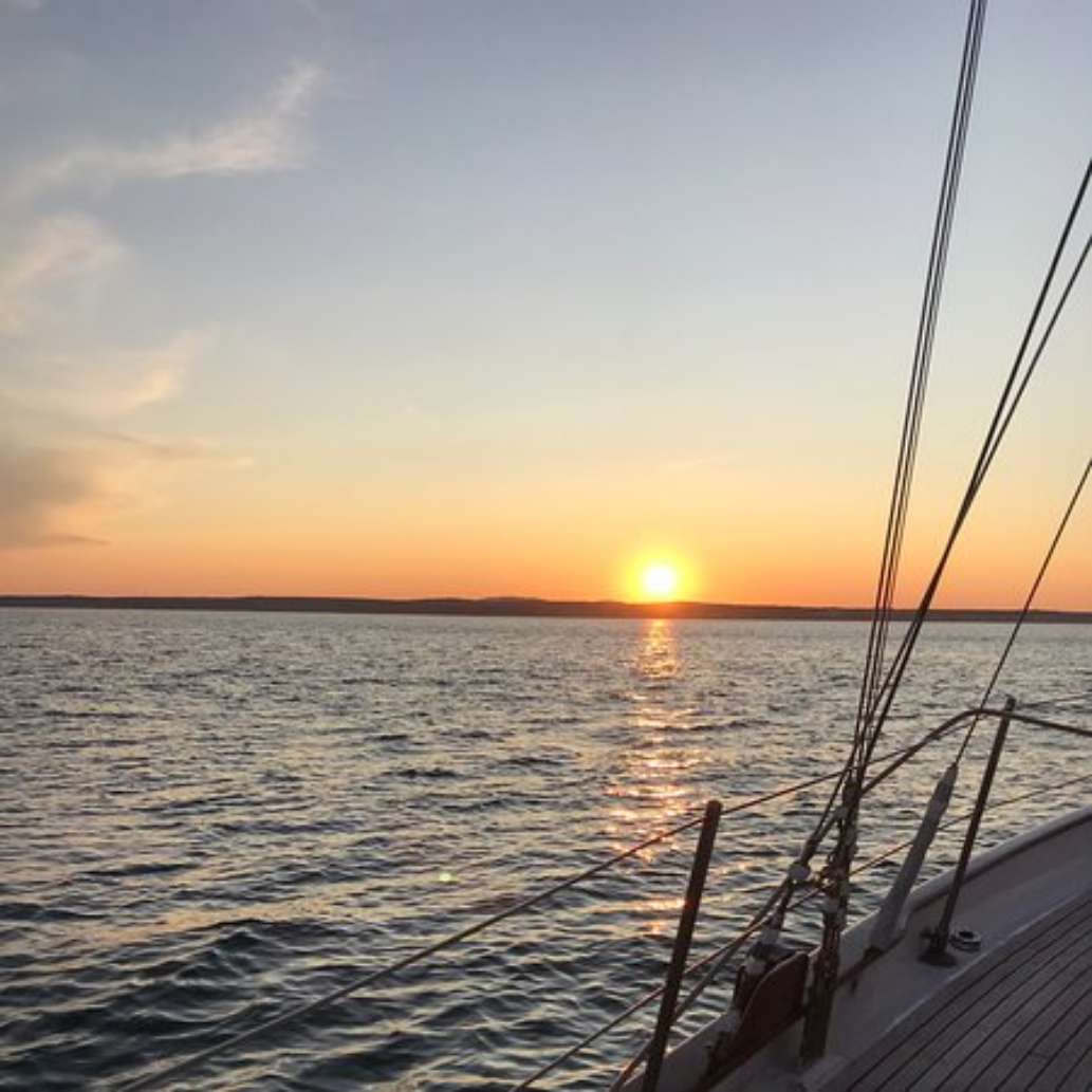 Silverlining Sailing