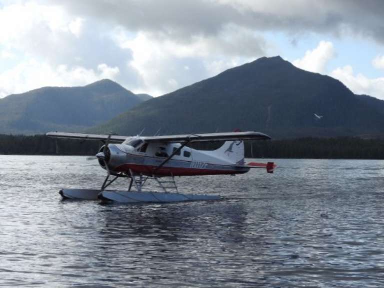 Island Wings Air Service