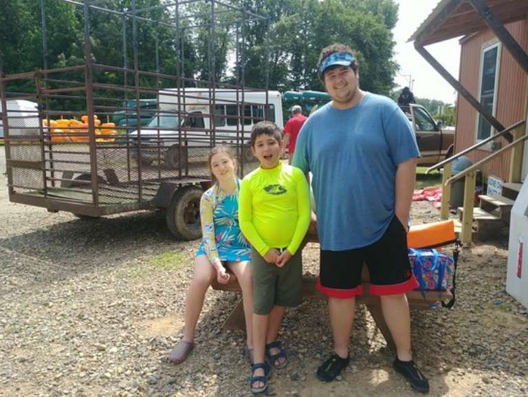 Lucky's Caddo River Canoe and Kayak Rental