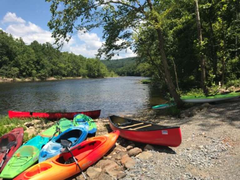 Twin River Outfitters