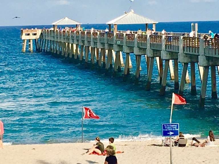 Juno Beach Pier