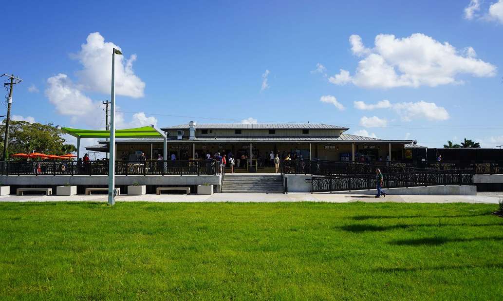 Everglades Holiday Park Airboat Tours and Rides